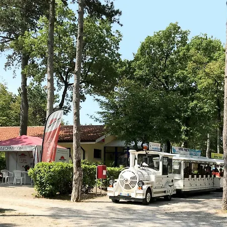 בית נופש Camping Village Mare Pineta 103s