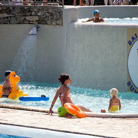 Camping Village Mare Pineta 103s בית נופש *